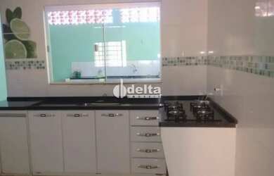 Imagem 9: Casa disponível para venda no bairro Nossa Senhora das Graças em Uberlândia...