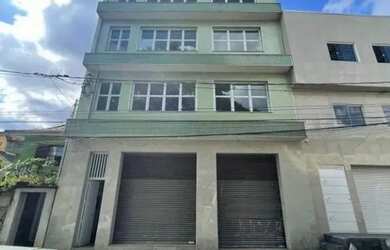 Imagem: O depósito possui 1.050m² de Área e está localizado em