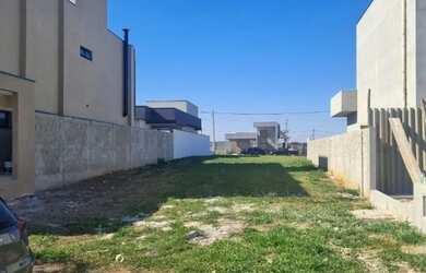 Imagem: O terreno possui 250m² de Área e está localizado em Eugênio