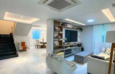 Imagem: A casa em condomínio possui 4 Dormitórios, 5 Banheiros, 4