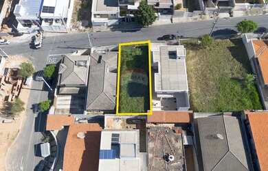 Imagem: O terreno possui 250m² de Área, Imóvel novo e está localizado