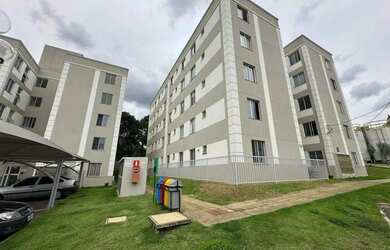 Imagem: O apartamento possui 2 Dormitórios, 1 Banheiro, 1 Vaga na garagem