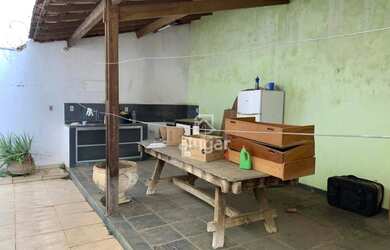 Imagem 10: Casa a venda no bairro Candida Camara