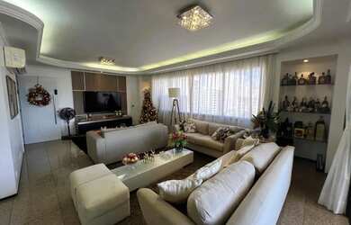 Imagem: O apartamento possui 3 Dormitórios, 3 Banheiros, 4 Vagas na