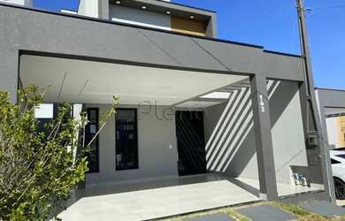 Imagem: A casa em condomínio possui 3 Dormitórios, 3 Banheiros, 3