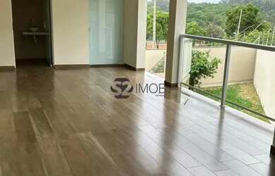 Imagem: A casa em condomínio possui 3 Dormitórios, 1 Banheiro, 2 Vagas