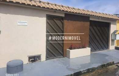 Imagem: A casa possui 2 Dormitórios, 2 Banheiros, 1 Vaga na garagem