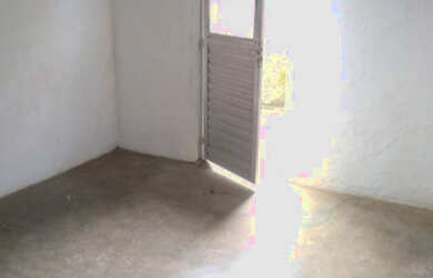 Imagem: A casa possui 2 Dormitórios, 1 Banheiro e está localizado