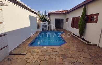 Imagem: A casa em condomínio à venda possui 3 Dormitórios, 4 Banheiros