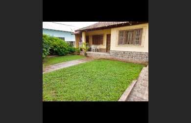 Imagem: A casa em condomínio possui 4 Dormitórios, 2 Banheiros, 1