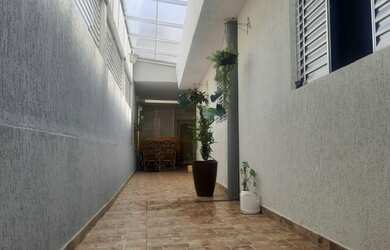 Imagem 4: Lindo Sobrado á venda na Vila Luzita com 04 Dorms e 03 Vagas