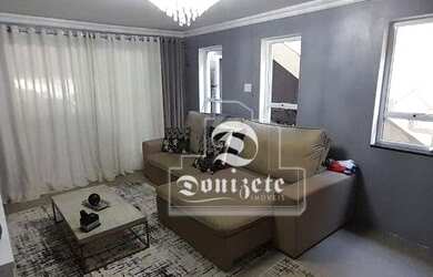 Imagem: A casa possui 3 Dormitórios, 2 Banheiros, 5 Vagas na garagem