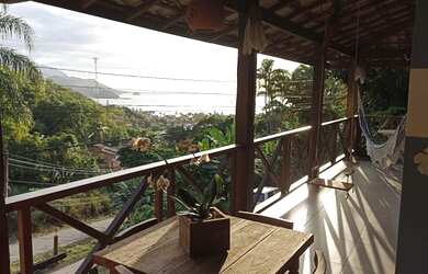 Imagem: A casa possui 2 Dormitórios e está localizado em Ilhabela