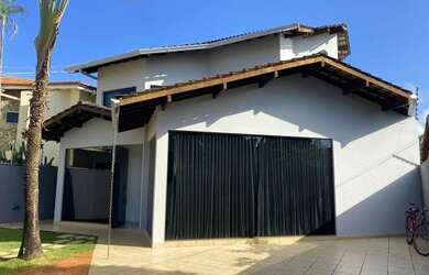 Imagem 15: Sobrado de alto padrão em localização privilegiada