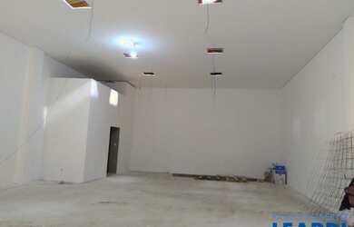 Imagem: O depósito possui 40m² de Área e está localizado em Centro