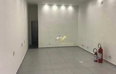 Imagem: O depósito possui 32m² de Área e está localizado em Centro