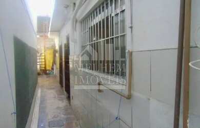 Imagem: A casa possui 1 Dormitório, 1 Banheiro, 1 Vaga na garagem e