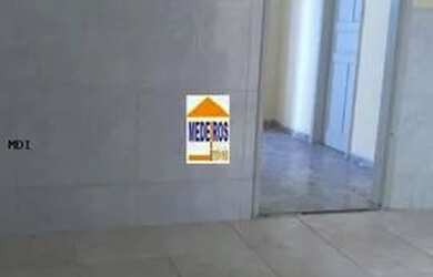 Imagem: A casa possui 1 Dormitório, 1 Banheiro, 50m² de Área e está