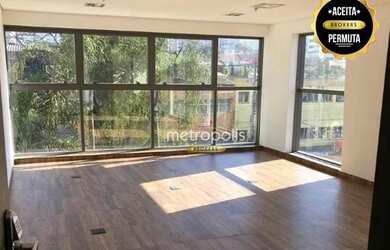 Imagem: O depósito possui 1 Vaga na garagem, 42m² de Área e está