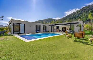 Imagem: Cód. 483 - Casa em condomínio - Secretário - Petrópolis