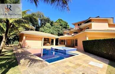 Imagem: A casa em condomínio possui 5 Dormitórios, 5 Banheiros, 4