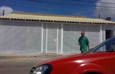 Imagem: A casa possui 2 Dormitórios, 1 Banheiro, 65m² de Área e está