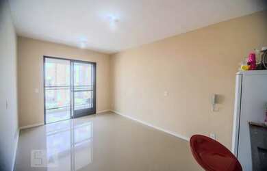 Imagem: O apartamento possui 1 Dormitório, 1 Banheiro, 1 Vaga na garagem