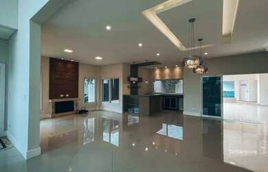 Imagem 7: Casa sobrado com piscina, sauna, forno a lenha de esquina com vista para...