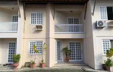 Imagem: A casa em condomínio possui 3 Dormitórios, 4 Banheiros, 2