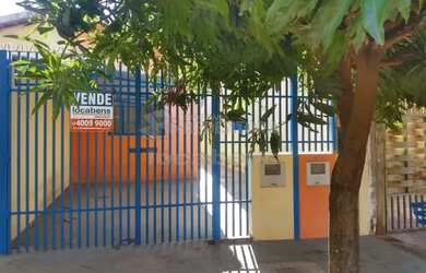 Imagem: A casa possui 2 Dormitórios, 1 Banheiro, 1 Vaga na garagem