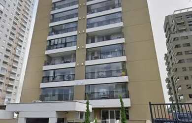 Imagem: O apartamento possui 1 Dormitório, 1 Banheiro, 1 Vaga na garagem