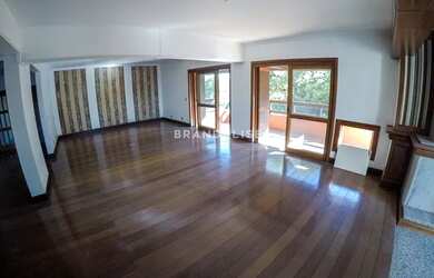 Imagem 4: Apartamento em Centro. Churrasqueira, Área de serviço, Lareirae3 Vagas...