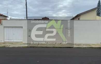 Imagem: A casa possui 2 Dormitórios, 1 Banheiro, 90m² de Área e