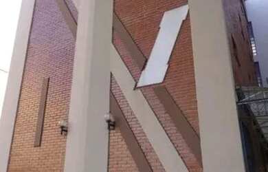 Imagem: O apartamento possui 3 Dormitórios, 1 Banheiro, 1 Vaga na garagem