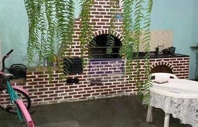 Imagem 8: Casa com 3 dormitórios, 1 suíte, edícula, piscina, churrasqueira e...