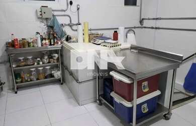 Imagem: O depósito possui 86m² de Área e está localizado em Benfica