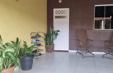 Imagem: A casa possui 2 Dormitórios, 1 Banheiro, 1 Vaga na garagem