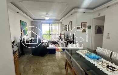 Imagem 2: Imóvel para venda possui 136 metros quadrados com 4 quartos em Barra...