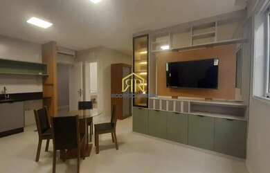 Imagem: O apartamento possui 1 Dormitório, 1 Banheiro, 1 Vaga na garagem