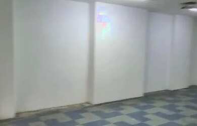 Imagem: O depósito possui 1 Vaga na garagem, 120m² de Área e está