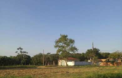 Imagem: O terreno possui 300m² de Área e está localizado em Centro