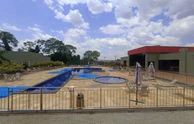 Imagem: O terreno possui 360m² de Área e está localizado em Jundiaí