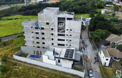 Imagem: O apartamento possui 3 Dormitórios, 1 Banheiro, 2 Vagas na