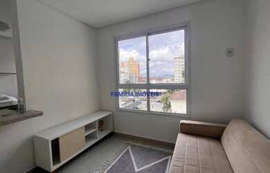 Imagem: O apartamento possui 1 Dormitório, 1 Banheiro, 1 Vaga na garagem