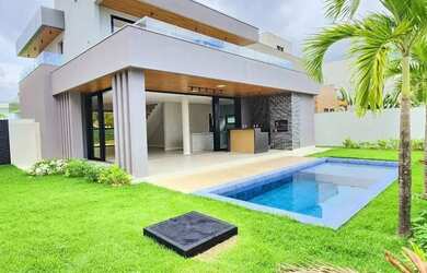 Imagem: A casa em condomínio possui 4 Dormitórios, 4 Banheiros, 4