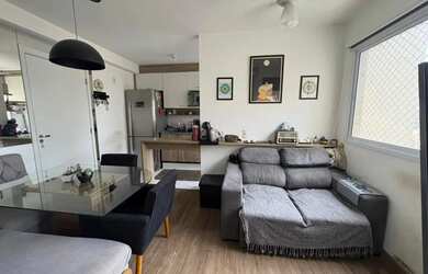 Imagem: O apartamento possui 2 Dormitórios, 1 Banheiro e 42m² de Área