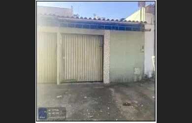 Imagem: A casa possui 2 Dormitórios, 1 Banheiro e 100m² de Área e