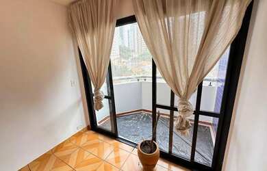 Imagem: O apartamento para alugar possui 2 Dormitórios, 2 Banheiros