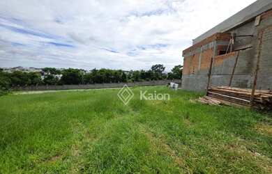 Imagem: O terreno possui 324m² de Área e está localizado em Brasil