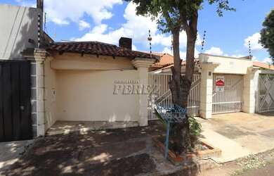 Imagem 2: Casa à venda no Jardim Belo Horizonte na região leste de Londrina